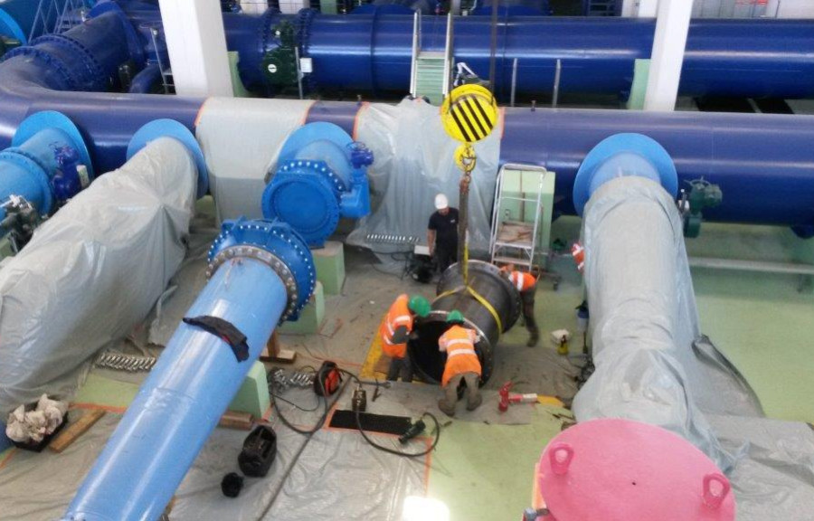 Travaux de remplacement de vanne et clapet diamètre 1000 mm sur un groupe de pompage de l’usine des eaux du Grand Lyon